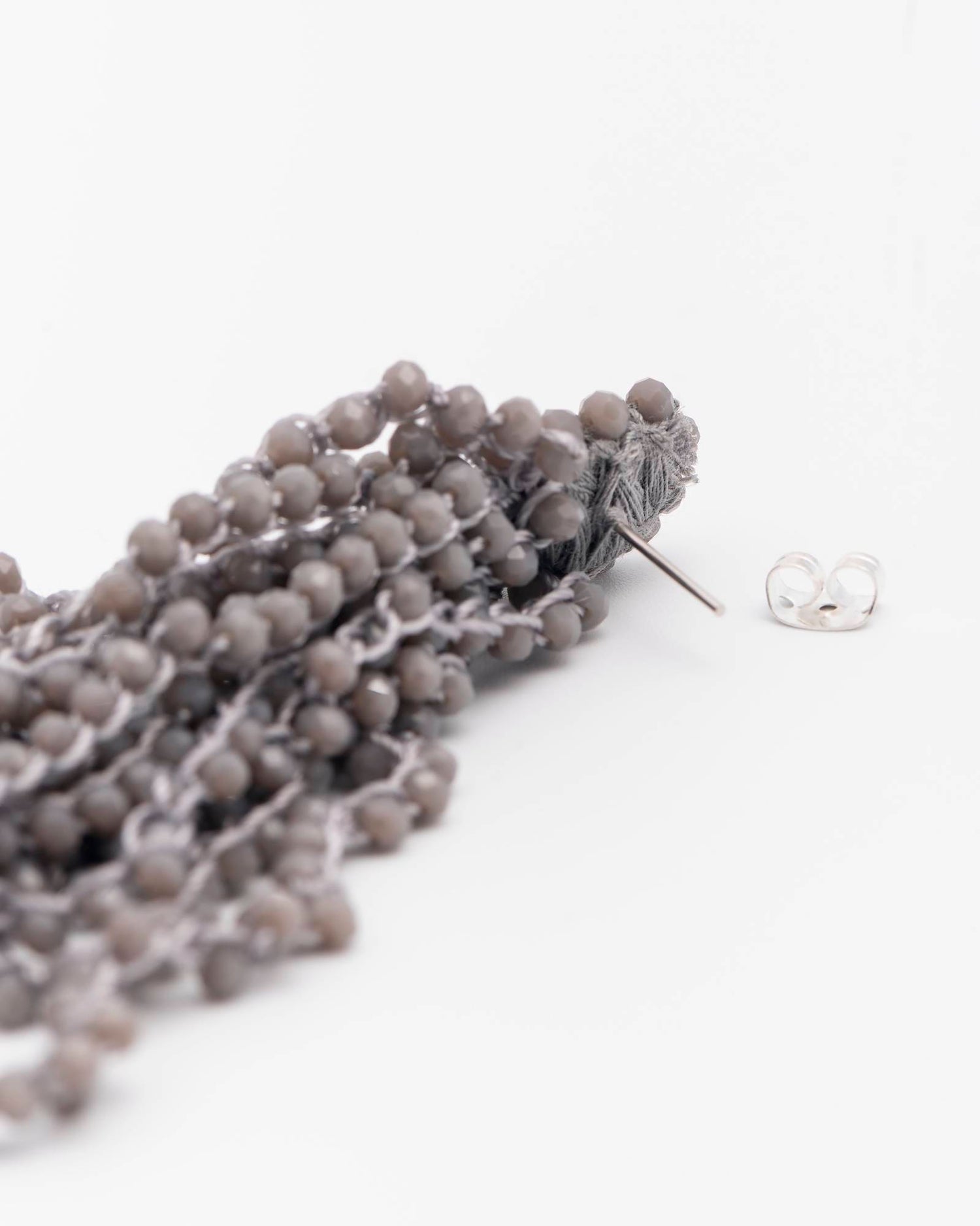 ORECCHINO LUNGO CROCHET BEADS