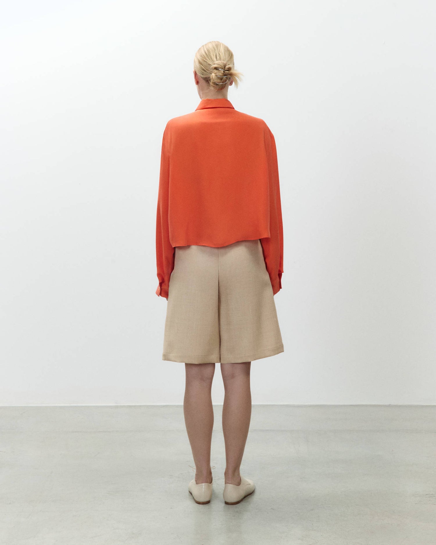 CAMICIA CON CRAVATTA IN SETA