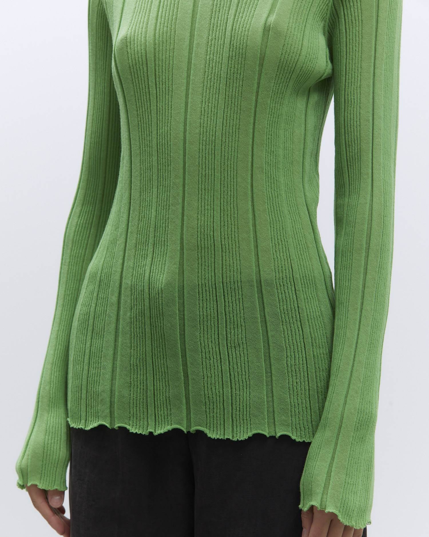 SLIM CREW NECK IRREGULAR RIB MATCHA SWEATER