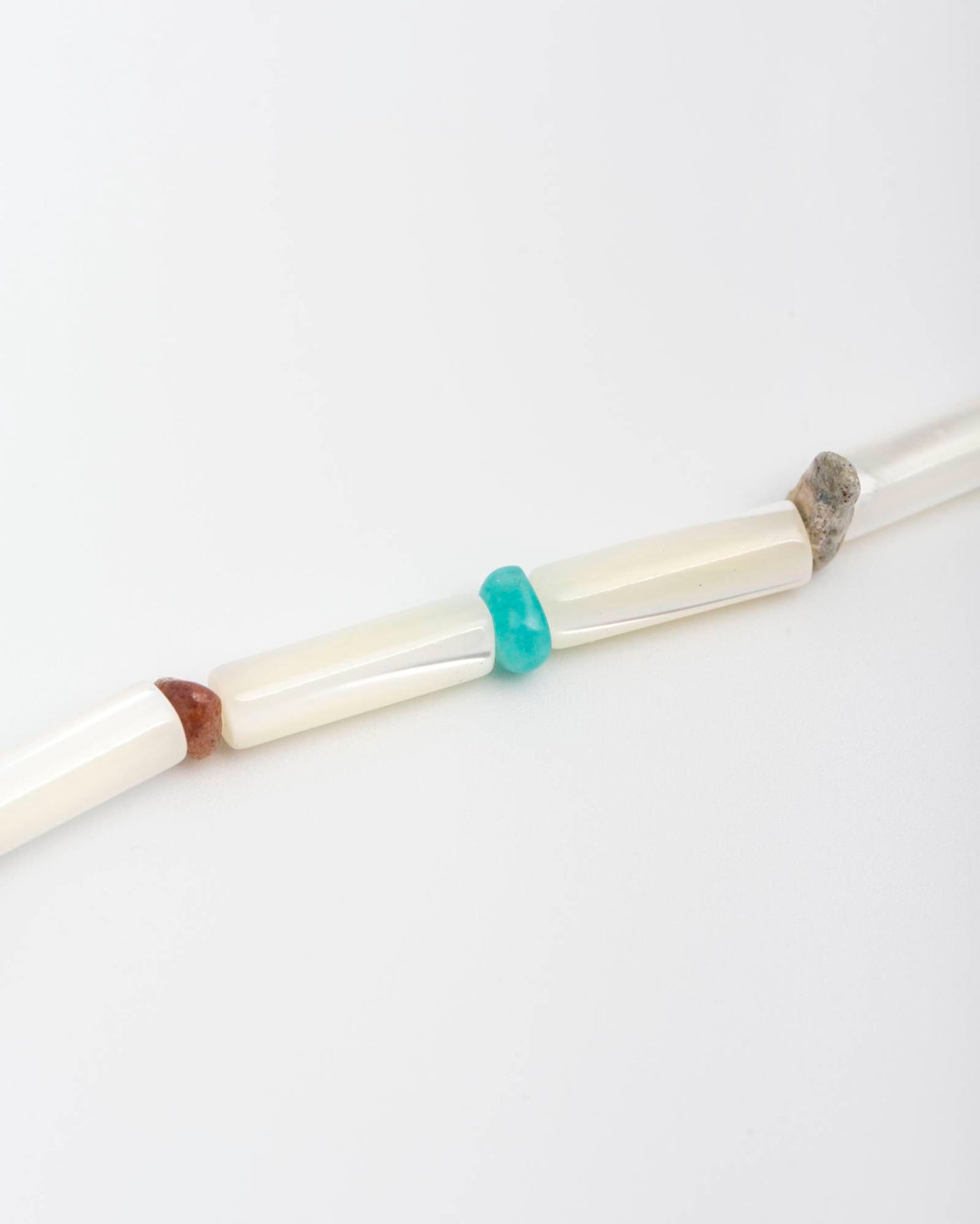 BRACCIALE IN MADREPERLA