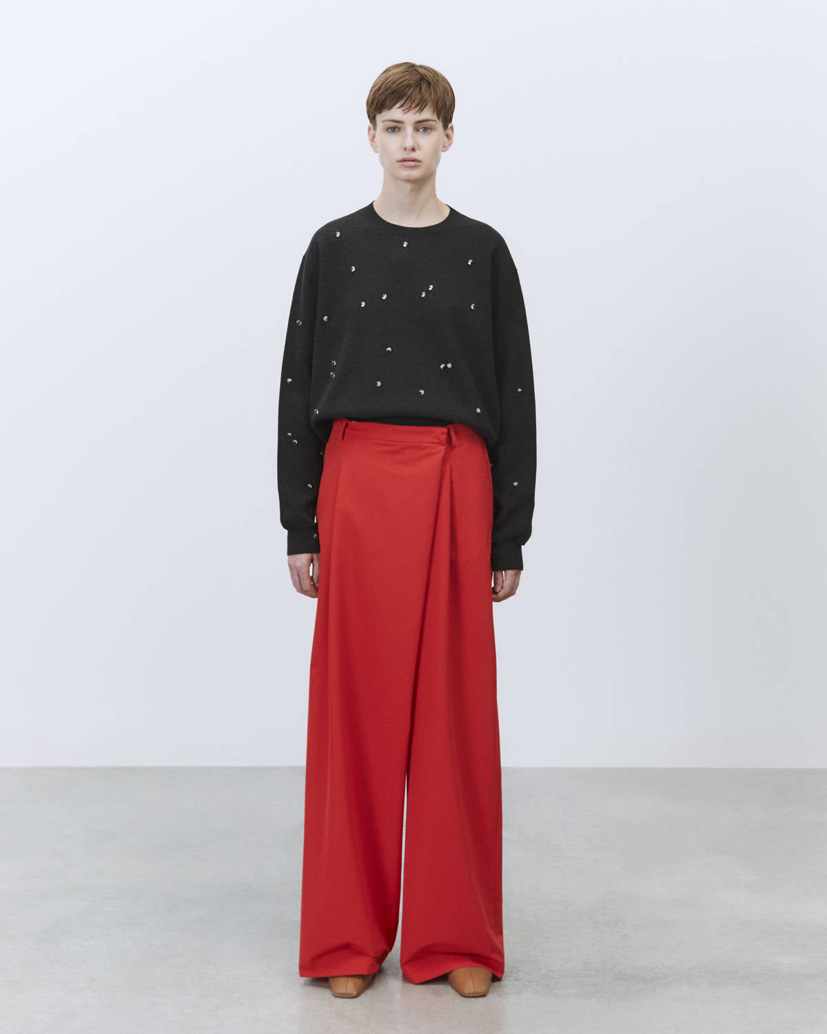 PANTALONE IN LANA ASIMMETRICO