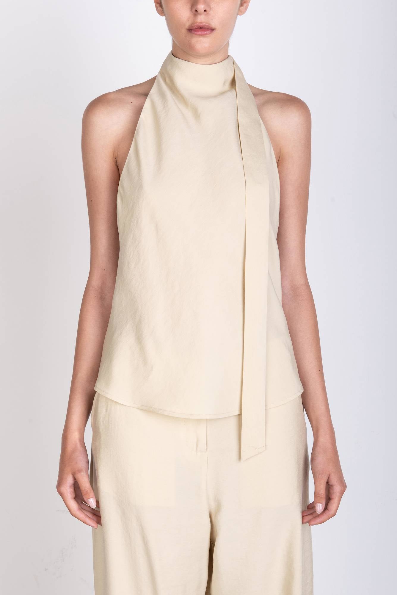 TOP HALTER CON FUSCIACCA