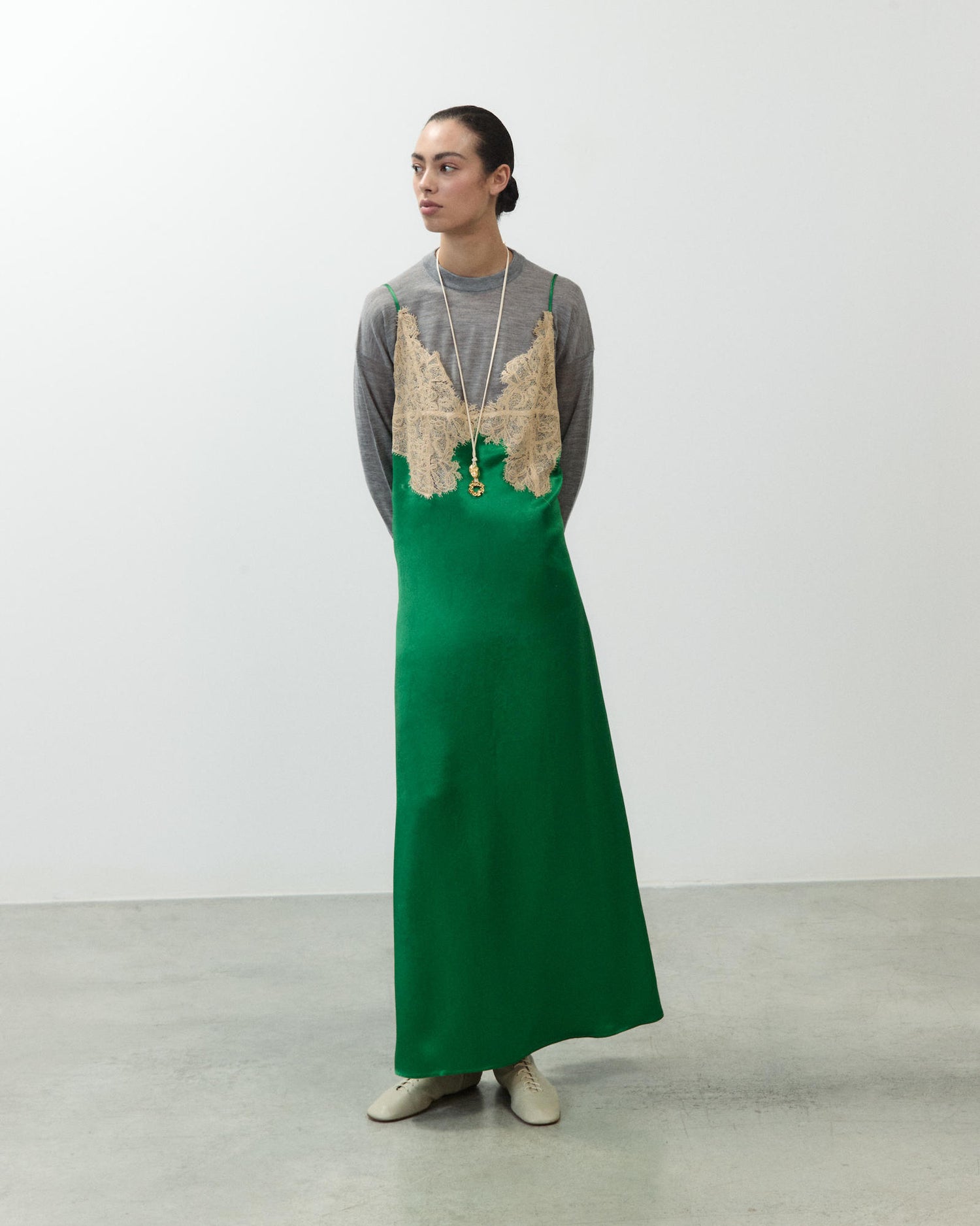 SLIP DRESS IN SATIN E PIZZO