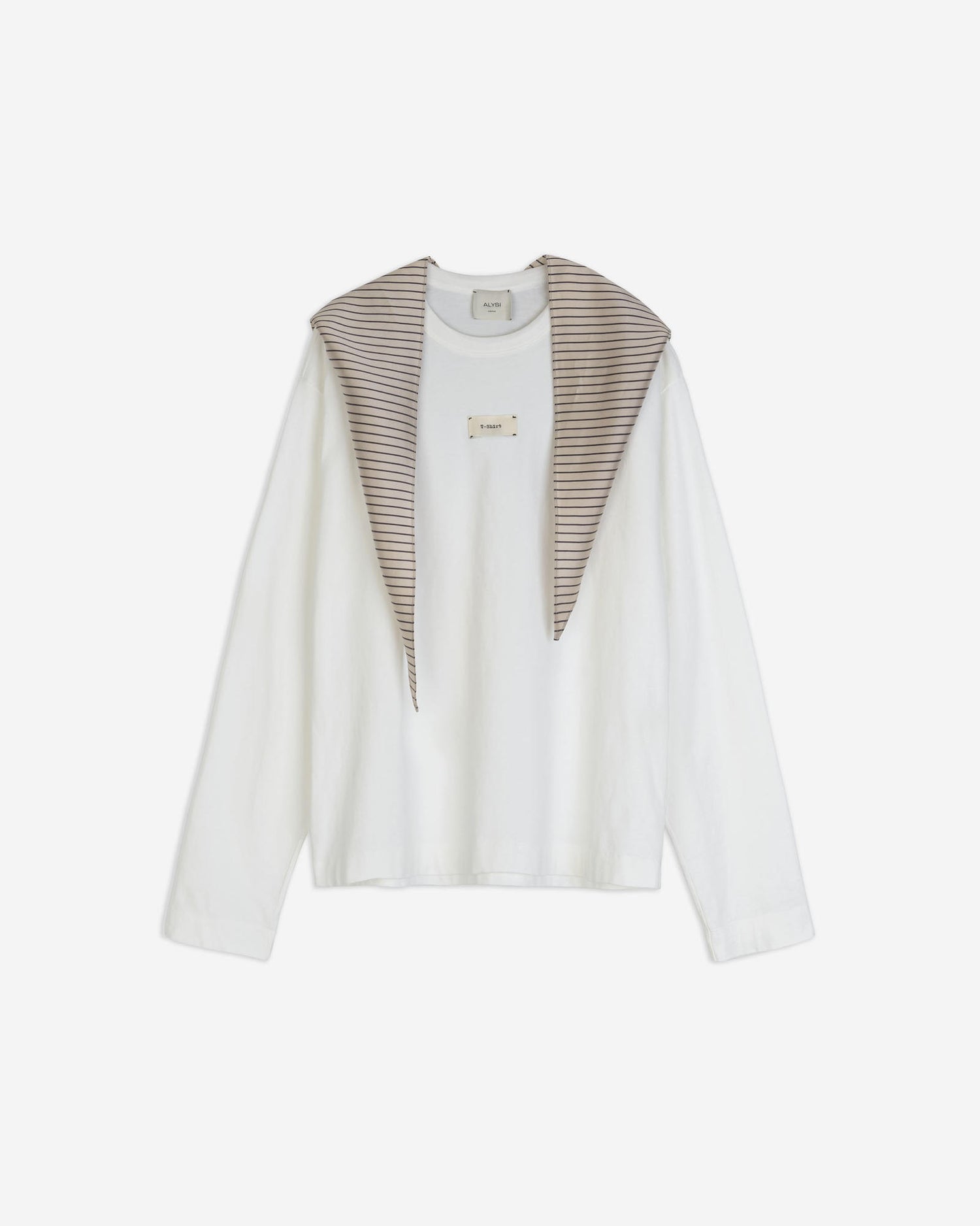 T-SHIRT CON FOULARD