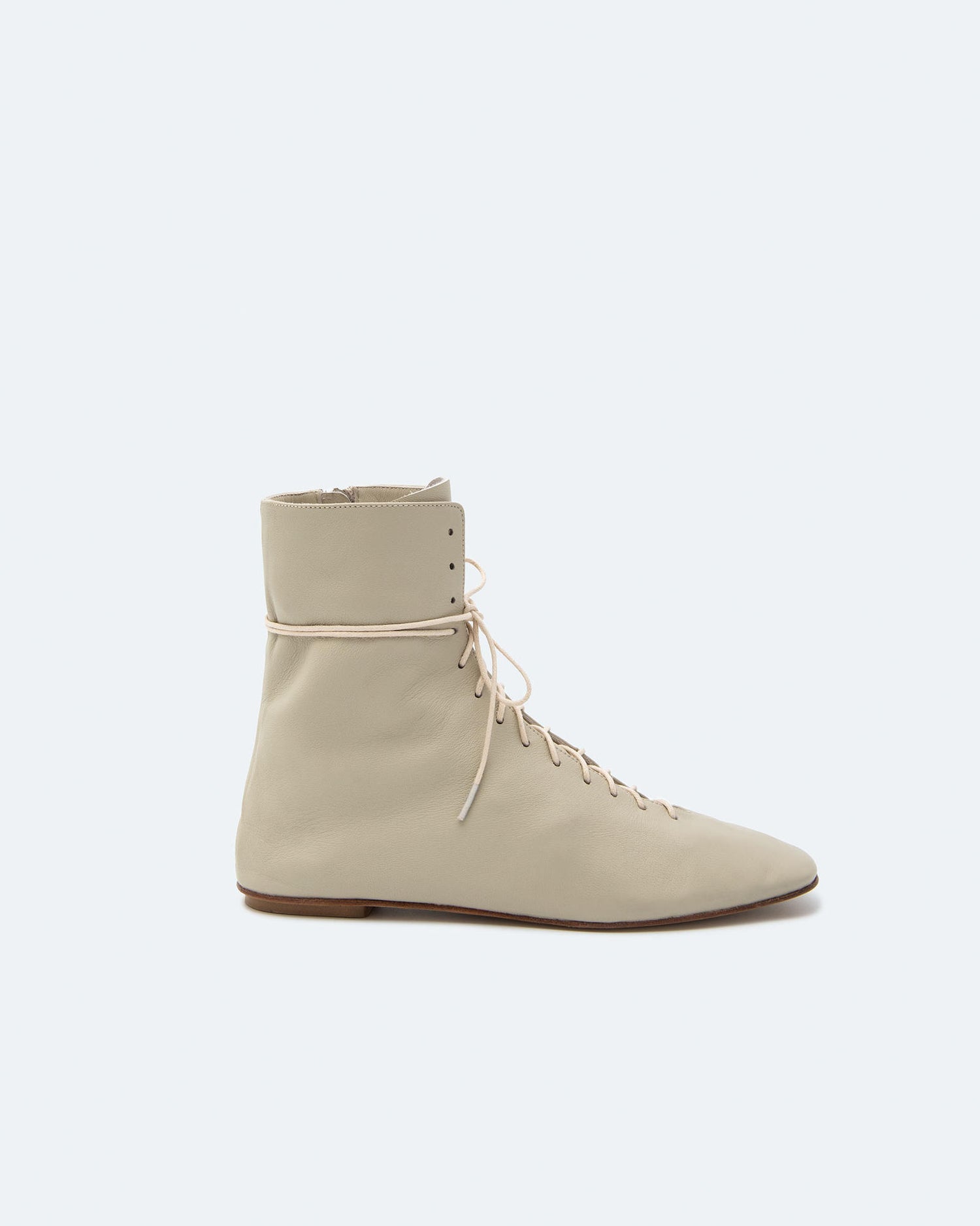 STIVALETTO CON LACCI