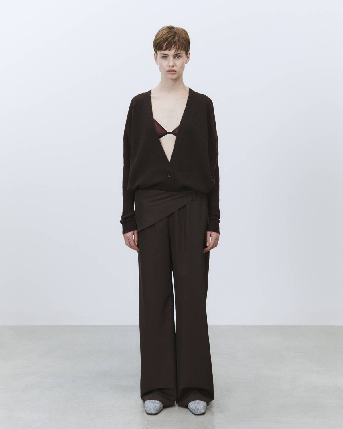 PANTALONE IN LANA CON CINTURA