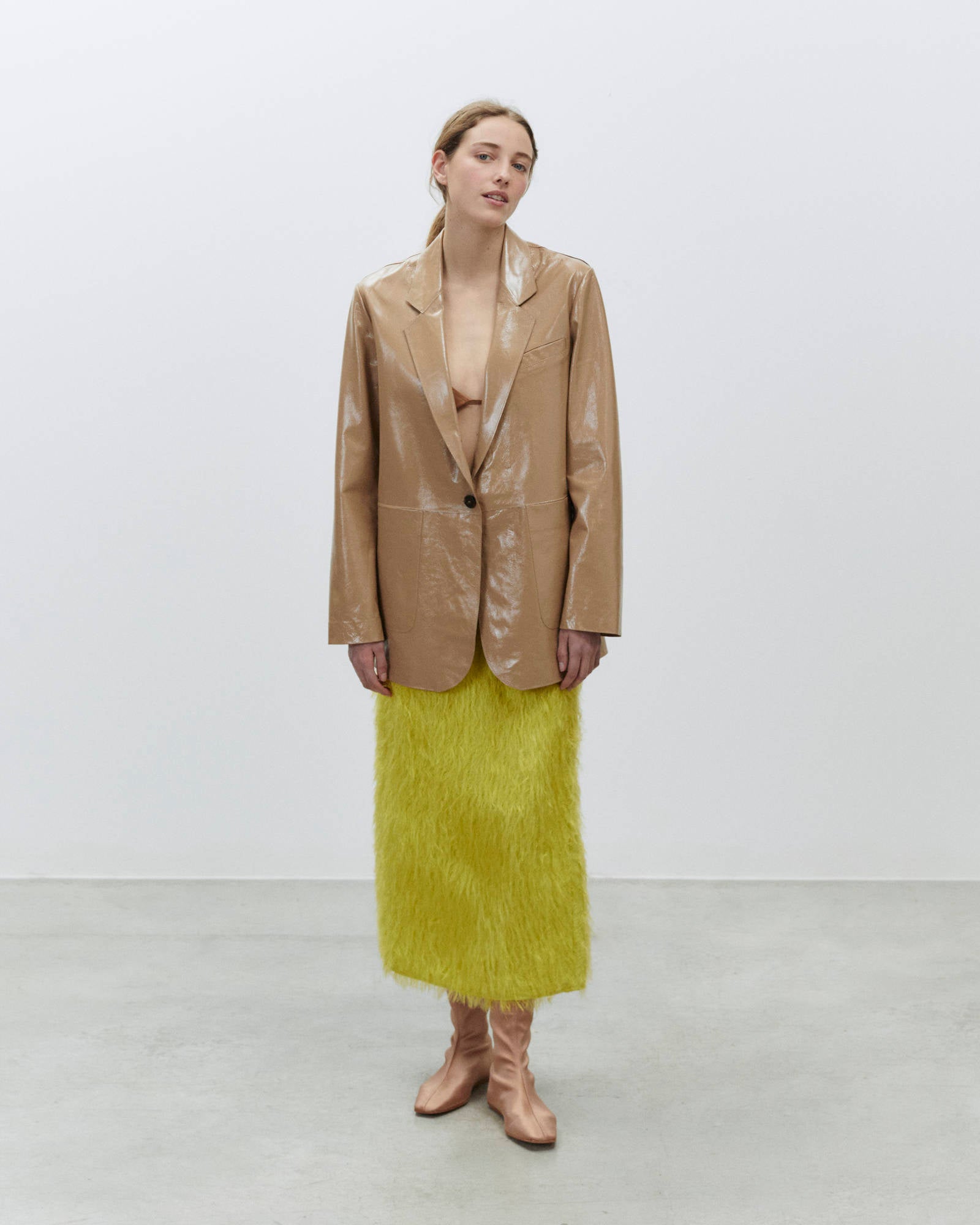BLAZER IN PELLE VERNICIATA