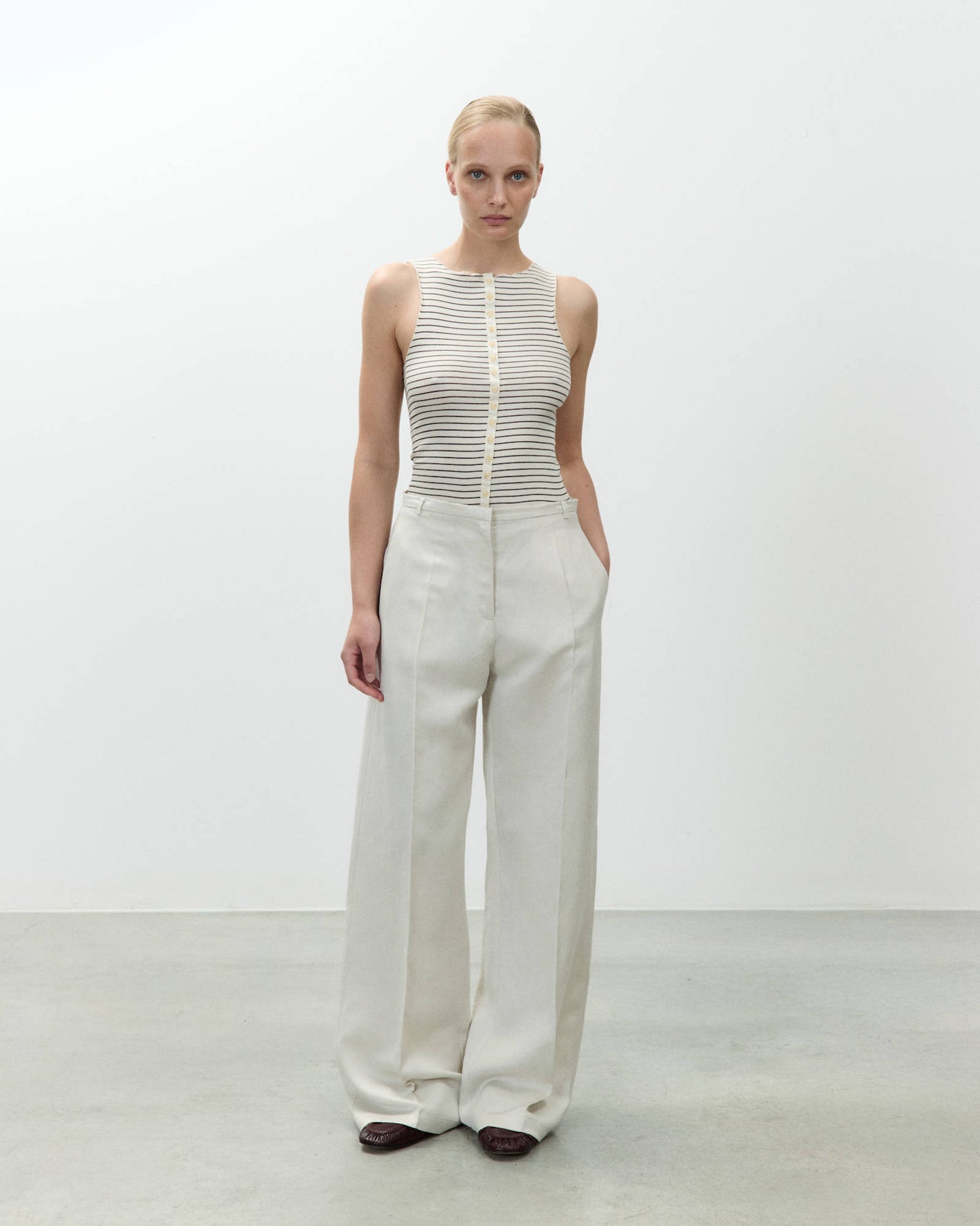 PANTALONE AMPIO IN LINO