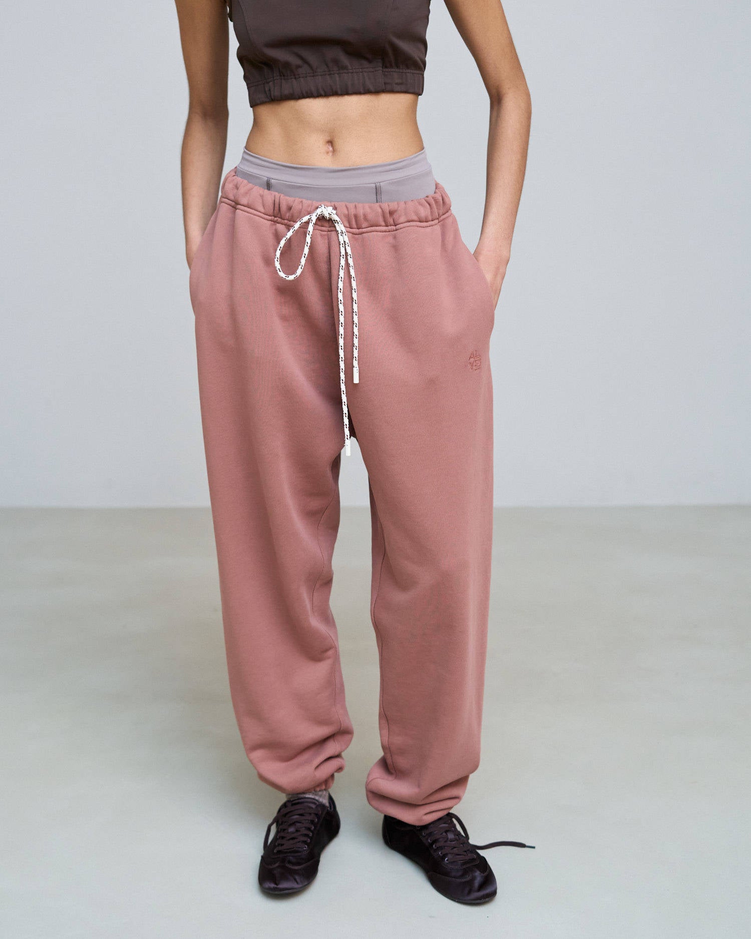 JOGGERS IN FELPA CON RICAMO Blush