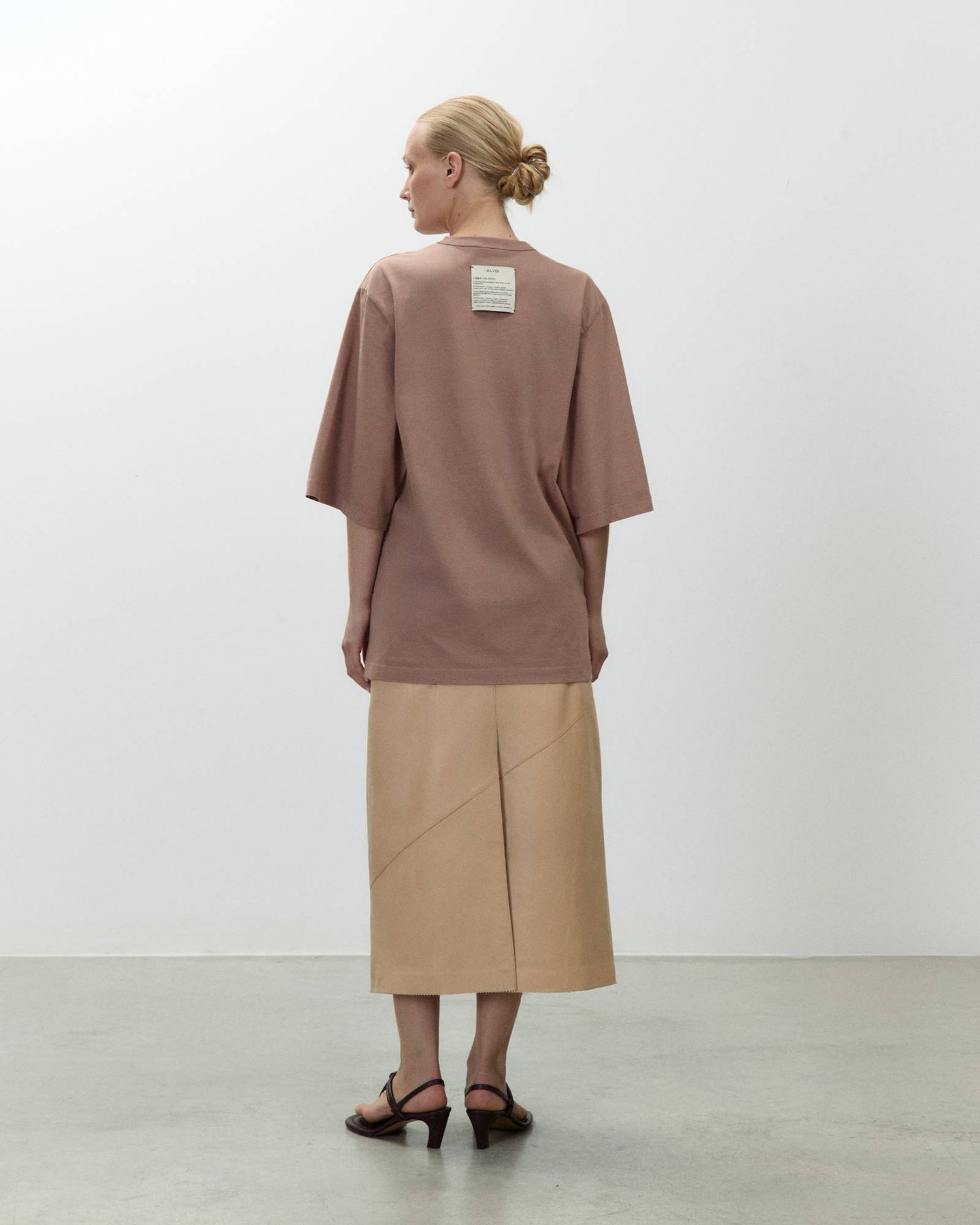 T-SHIRT OVERSIZE RICAMO