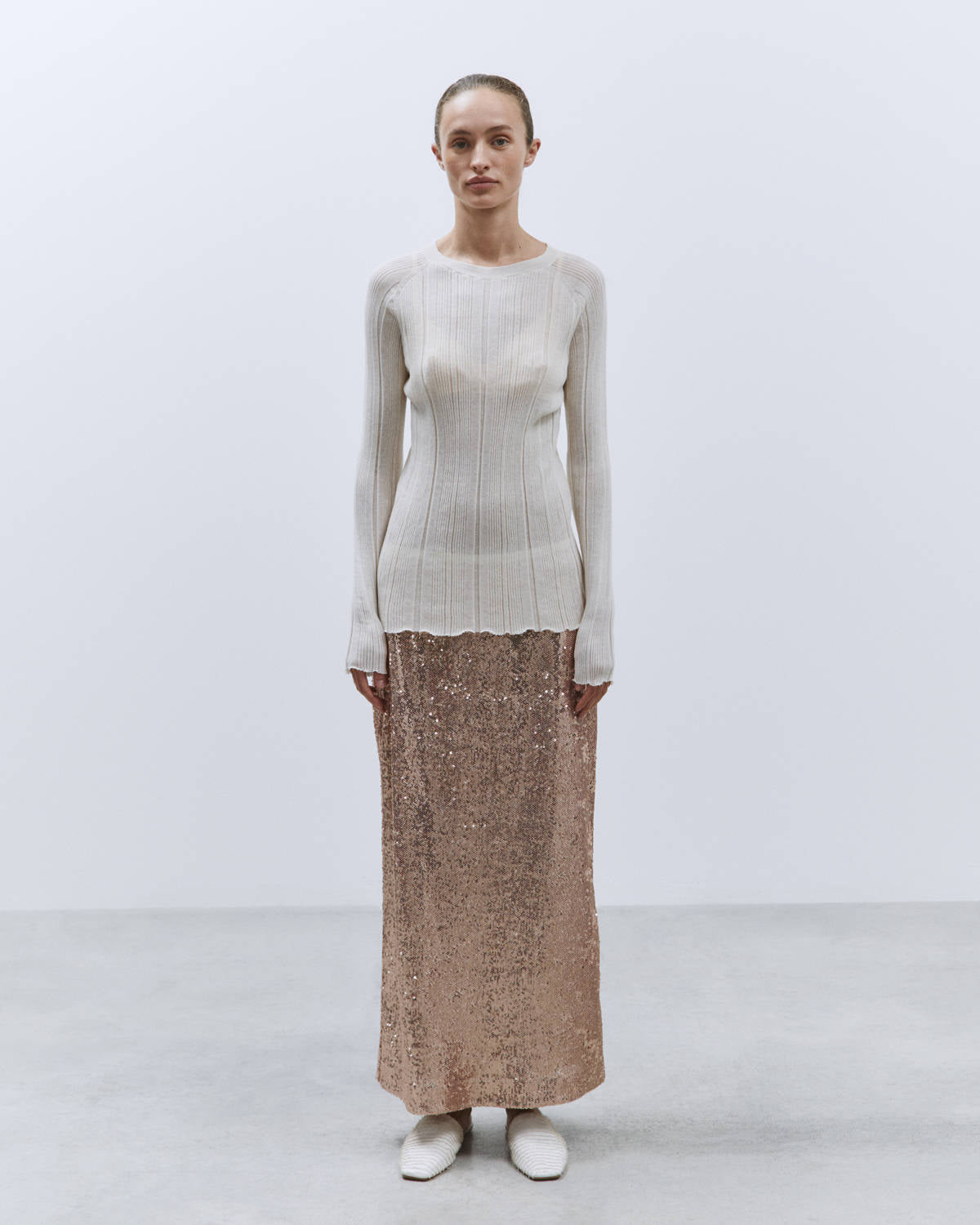 SLIM CREW NECK SWEATER WITH IRREGULAR MERINGUE RIB