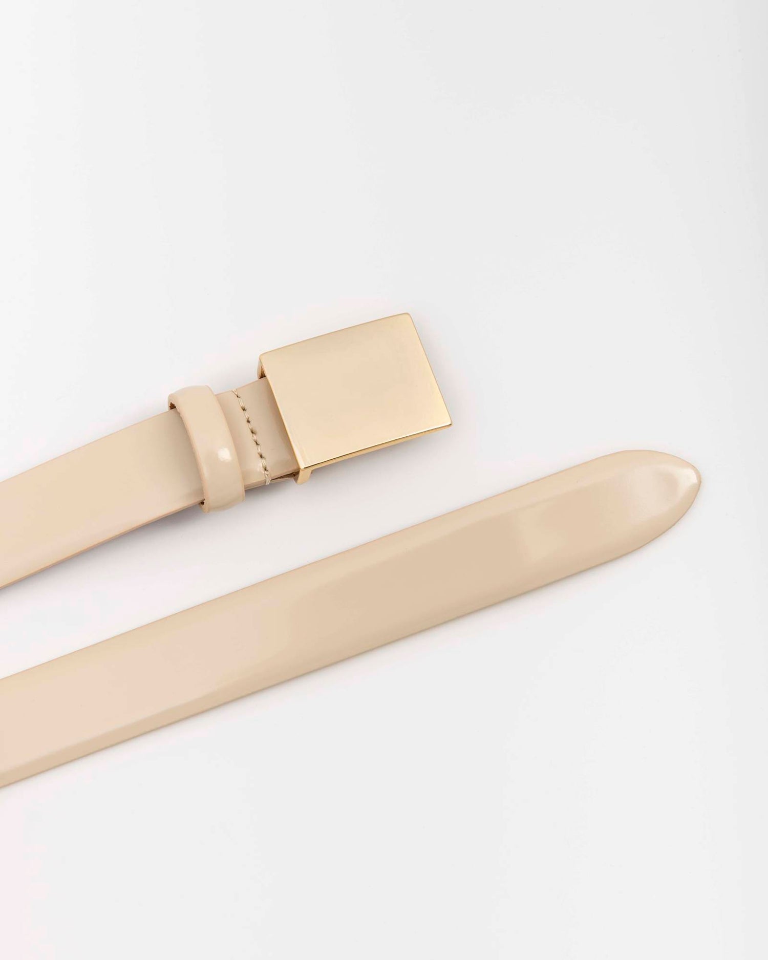 CINTURA IN PELLE CON FIBBIA METALLICA