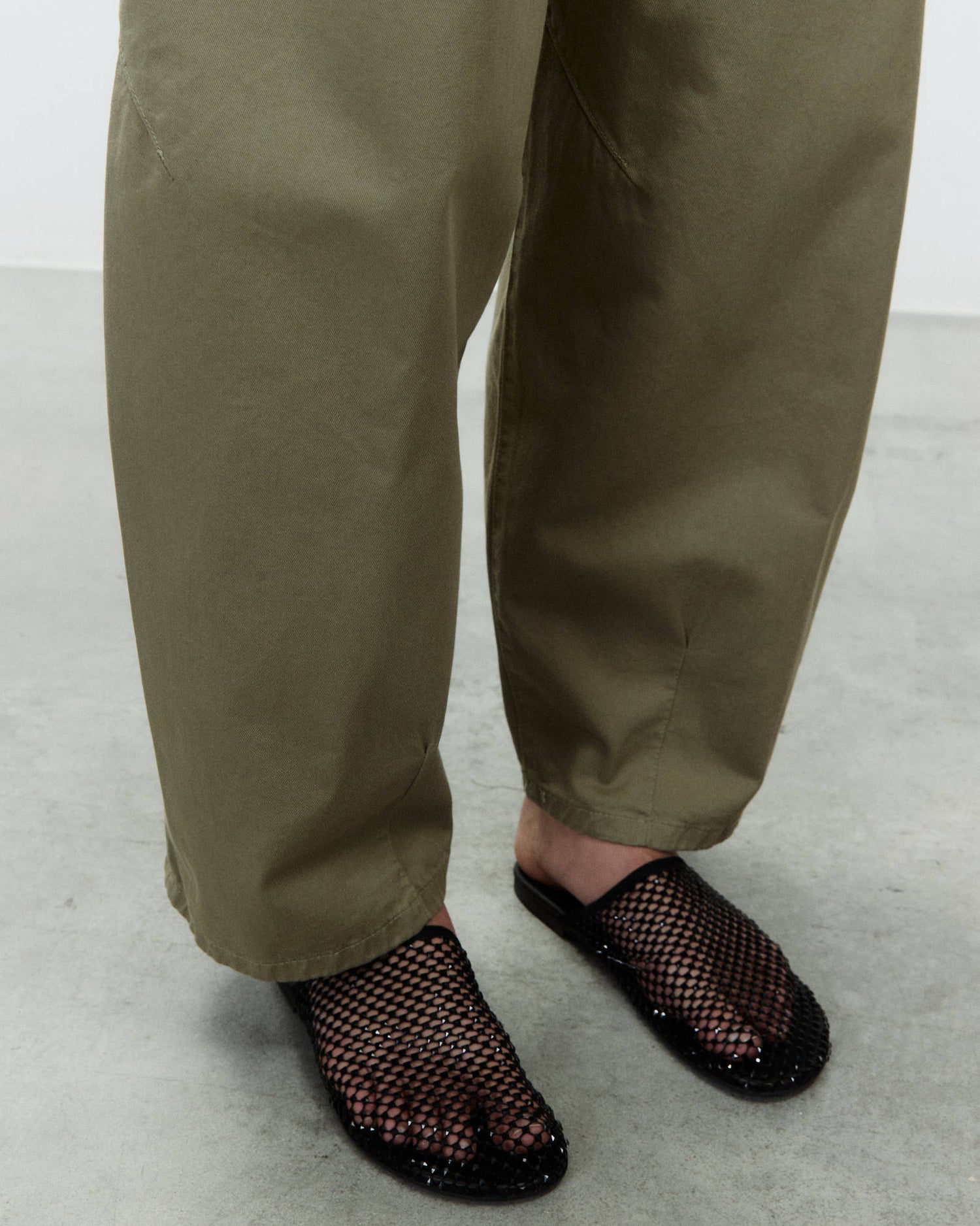 PANTALONE BARREL LEG