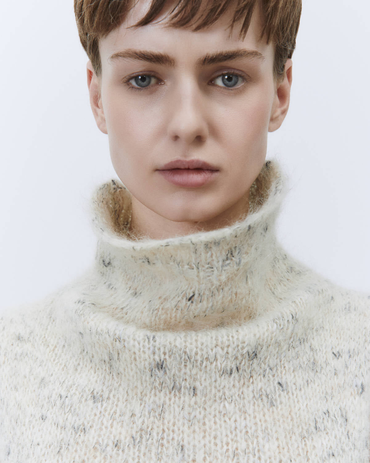 MELANGE HIGH NECK TOP