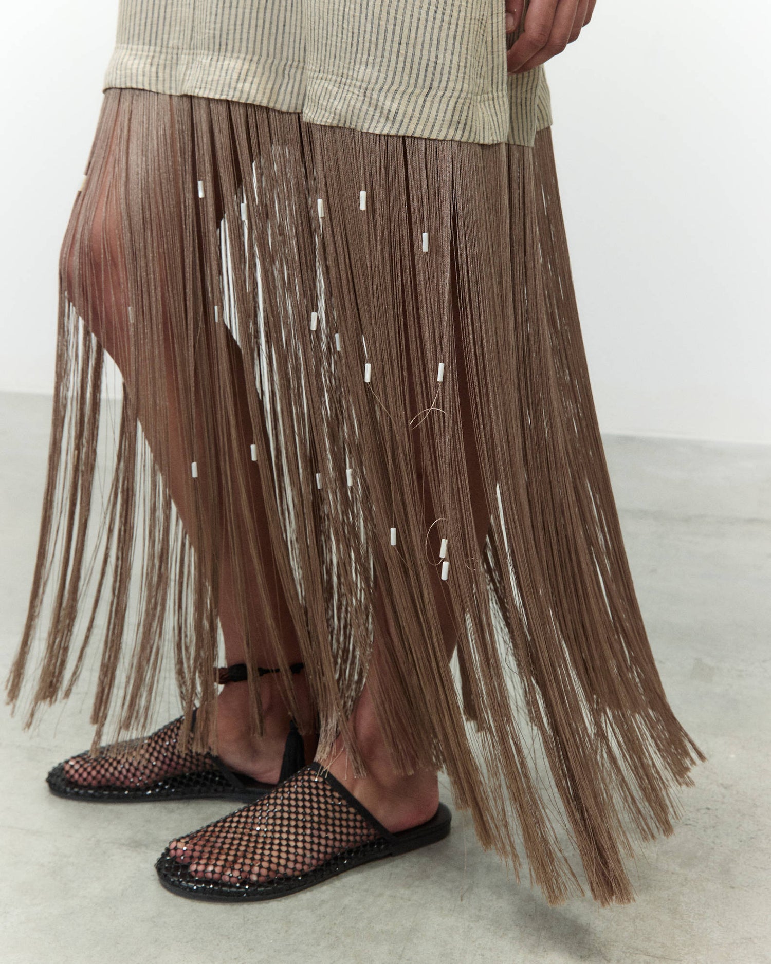 ABITO LUNGO CON FRANGE