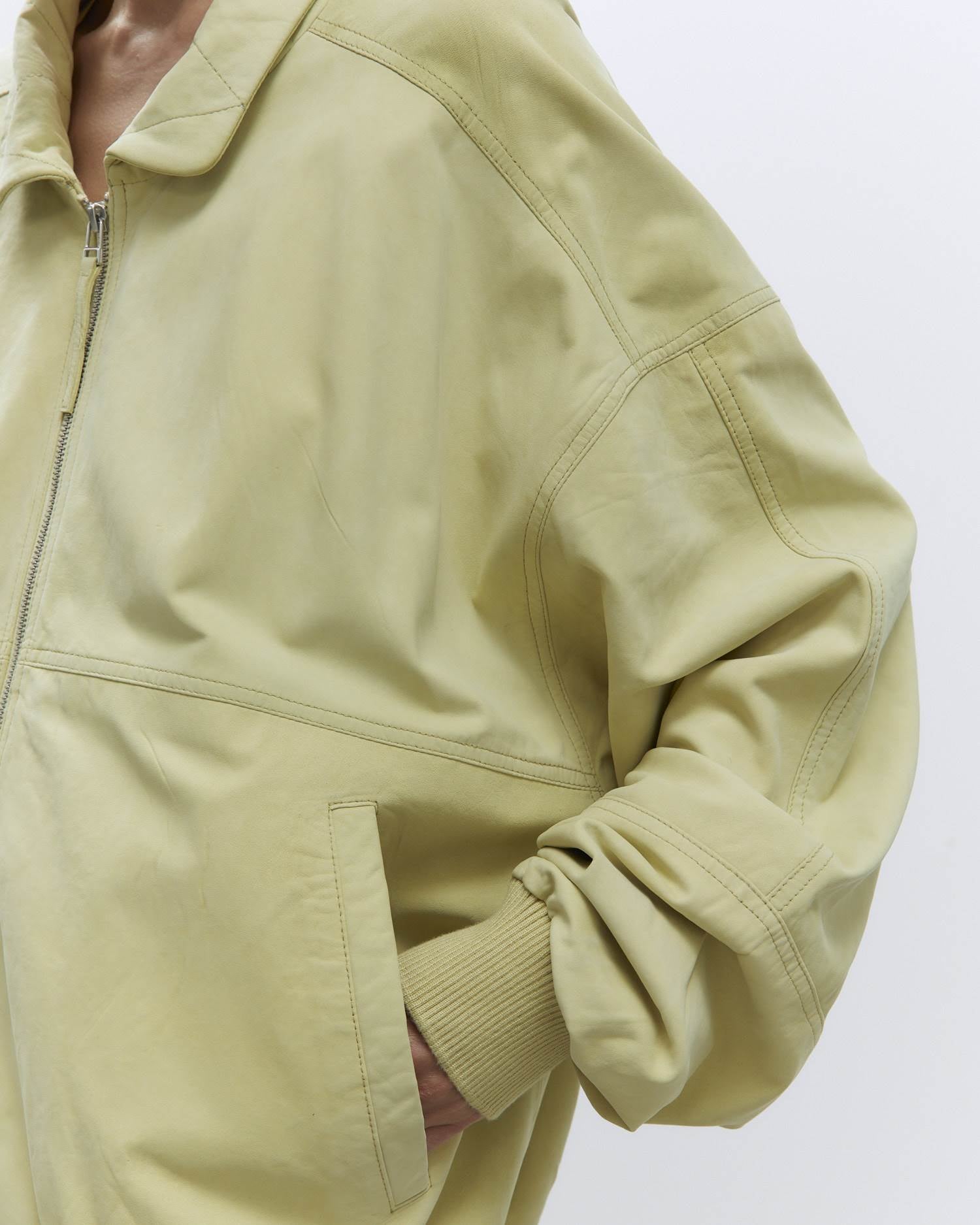 BOMBER SUEDE