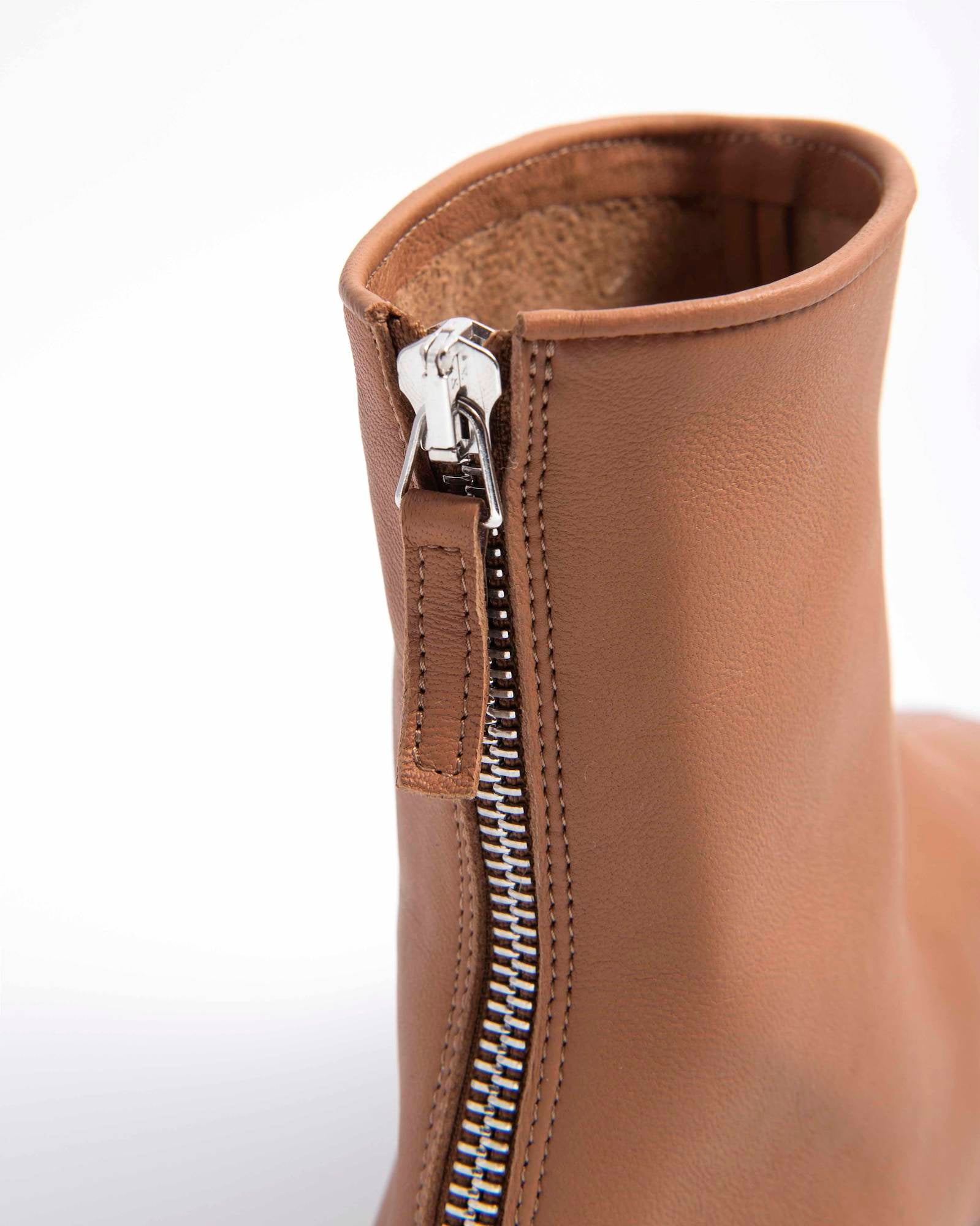 ANKLE BOOT PUNTA SQUADRATA
