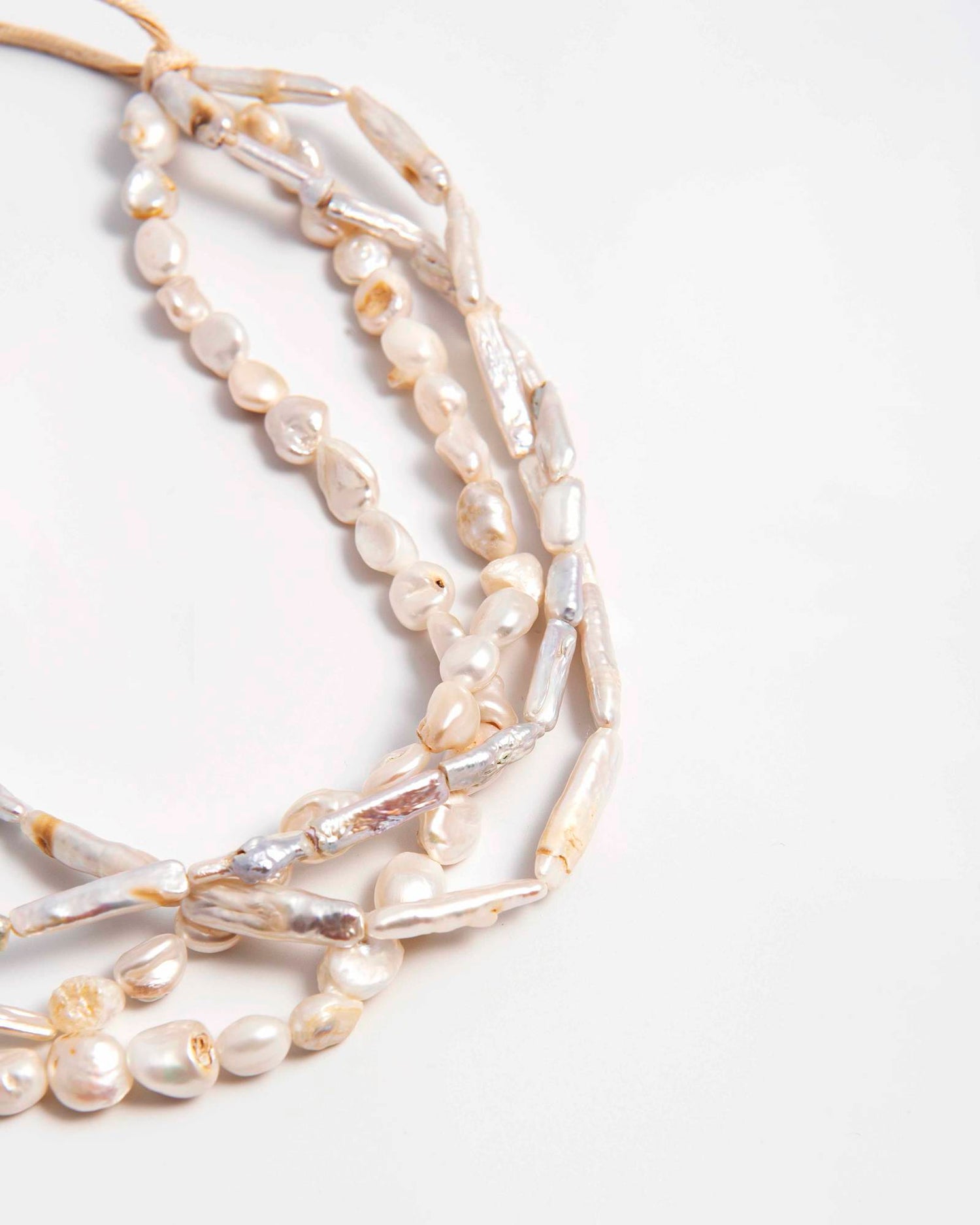 COLLANA FILE DI PERLE IRREGOLARI