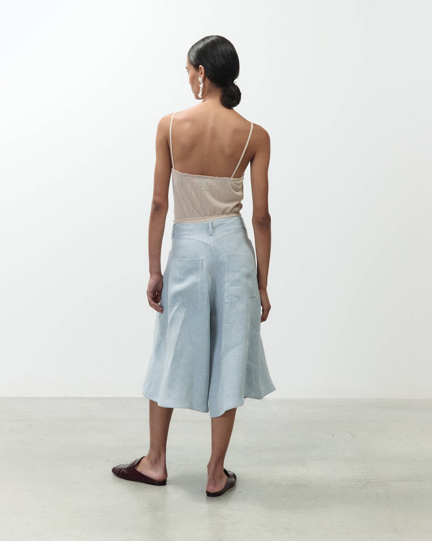 BERMUDA LUNGO IN LINO