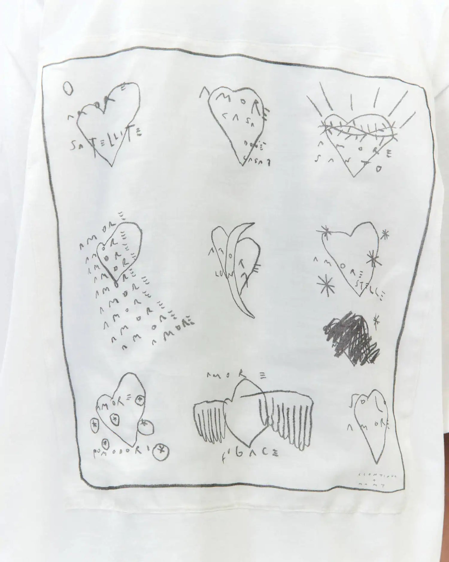 T-SHIRT CURIOSITY ATELIER CON RICAMO