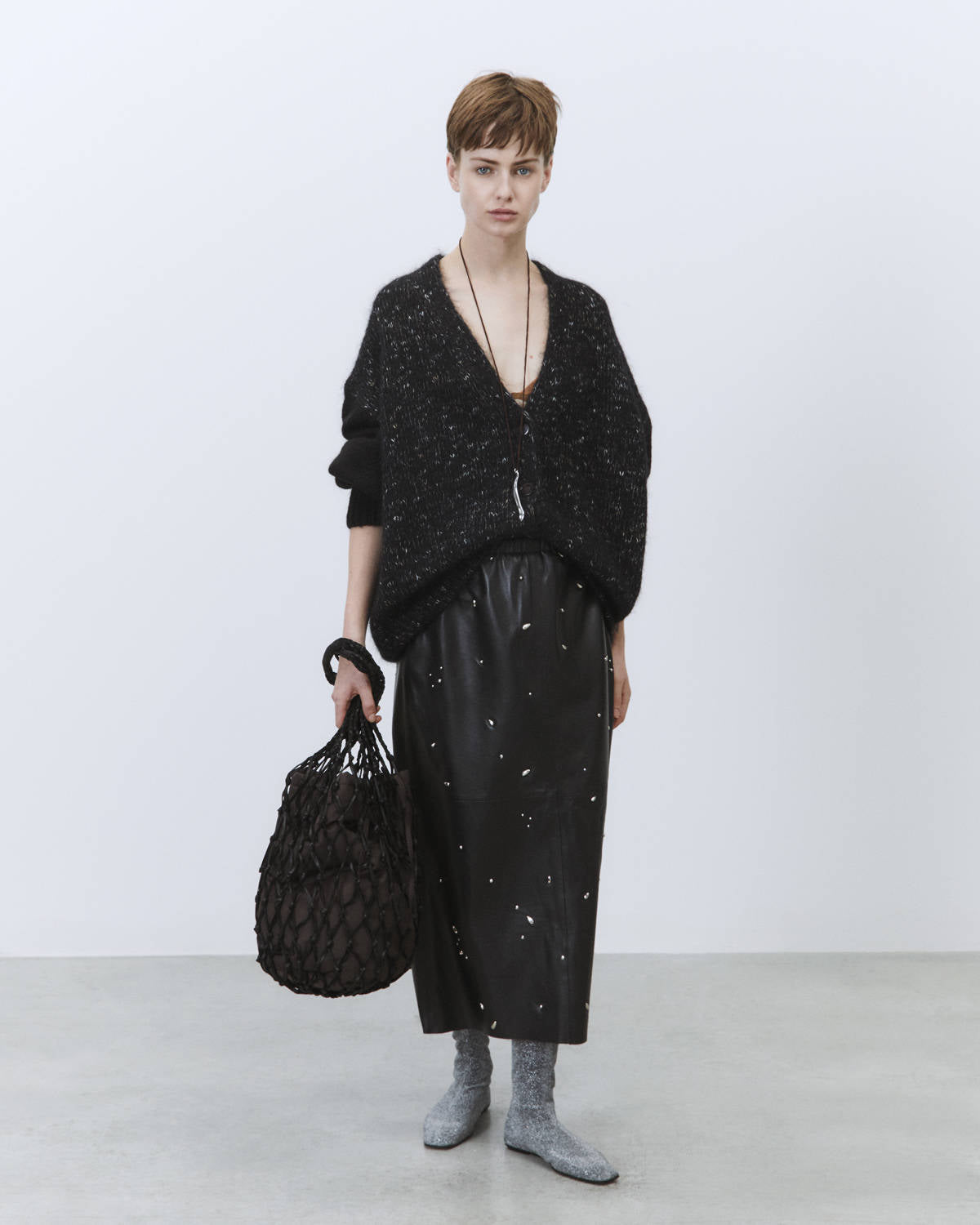 GONNA MIDI IN PELLE CON APPLICAZIONI
