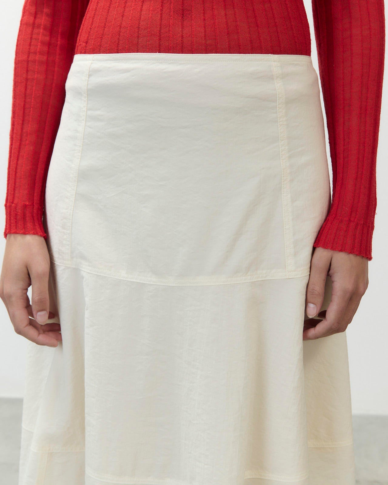 GONNA A RUOTA IN ORGANZA DI LANA