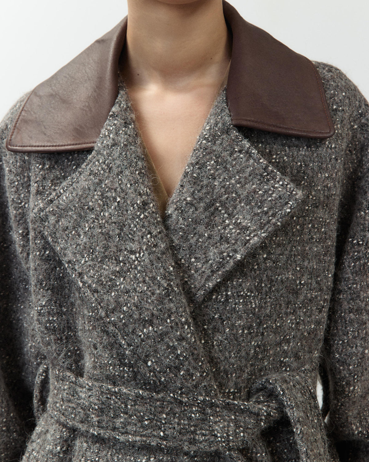 CAPPOTTO CON COLLO IN PELLE