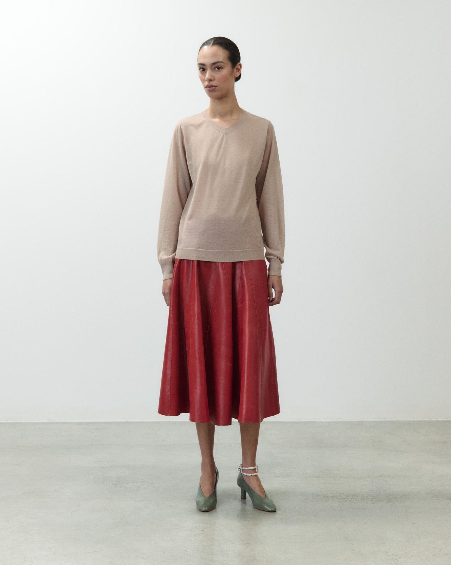 MAGLIA SCOLLO A V LIGHT WOOL