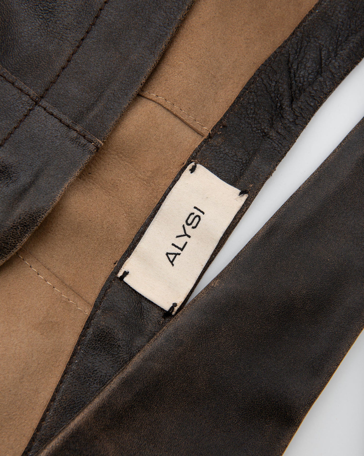 CAPPUCCIO HEAVY LEATHER