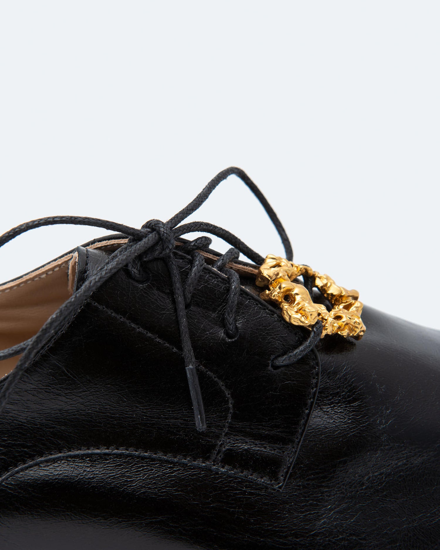 SCARPA DERBY CON ELEMENTI DECORATIVI