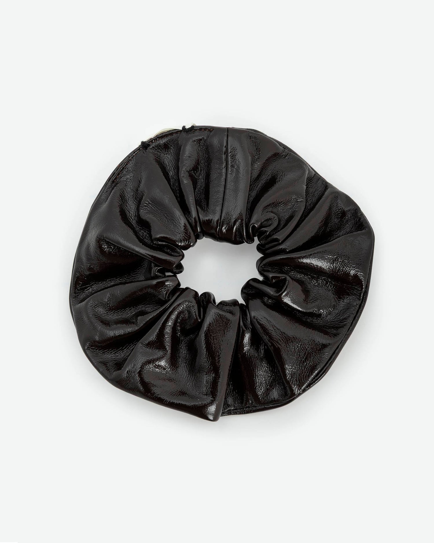 SCRUNCHIE IN PELLE VERNICE