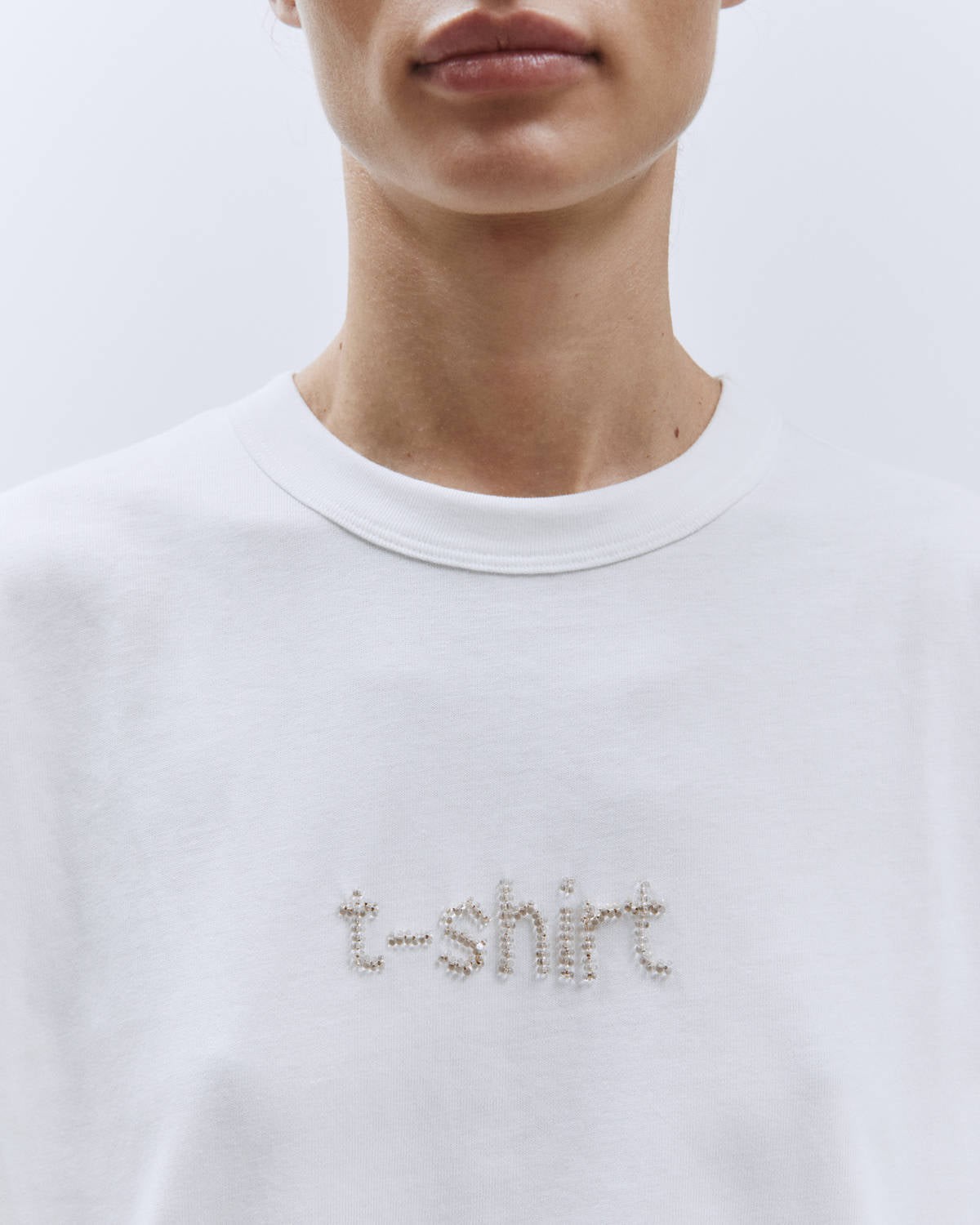 T-SHIRT RICAMO
