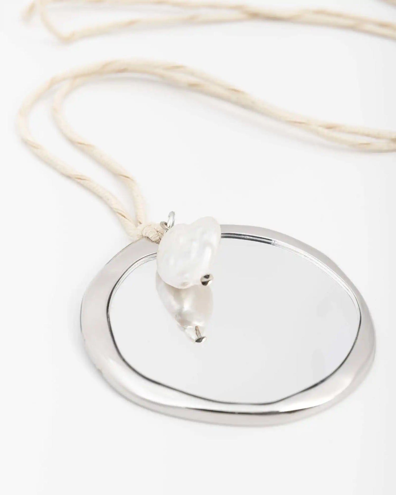 COLLANA CON SPECCHIETTO