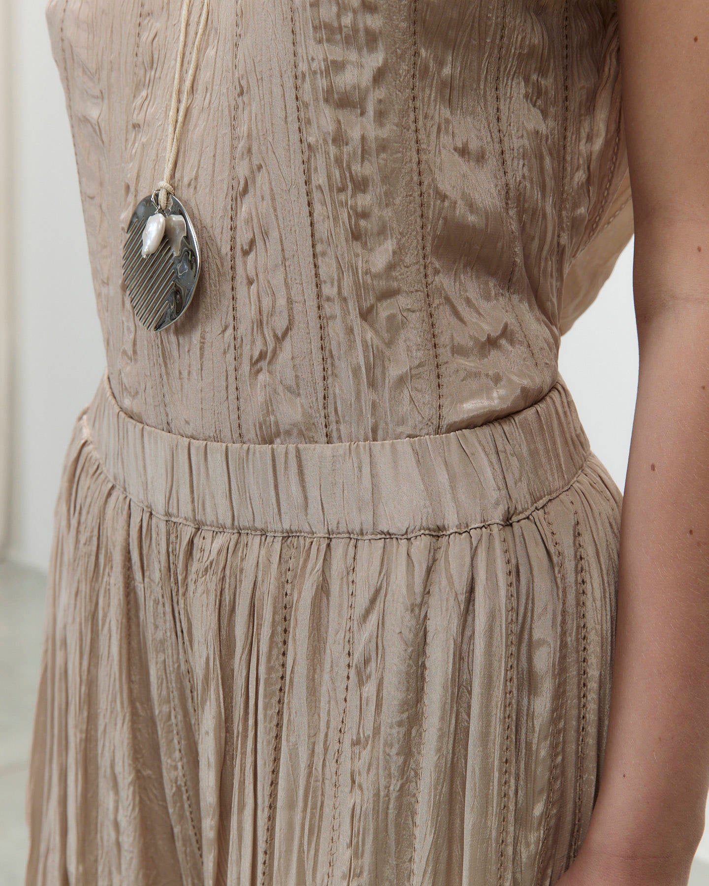 PANTALONE WRINKLE AMPIO